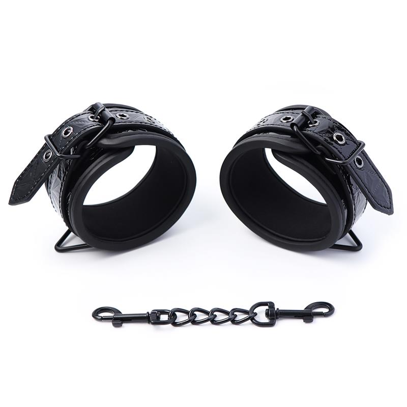 Δερμάτινες χειροπέδες μαύρες - black saphire adjustable handcuffs saphire vegan leather