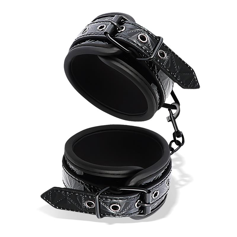 Δερμάτινες χειροπέδες μαύρες - black saphire adjustable handcuffs saphire vegan leather